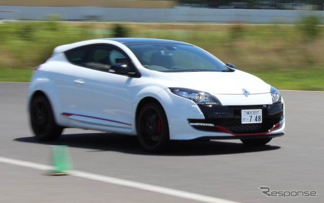 ルノー・メガーヌRS