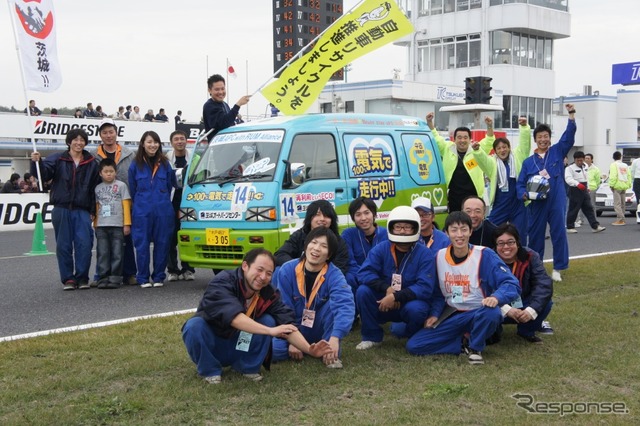 日本EVフェスティバル2011の様子