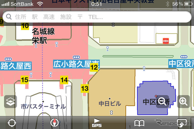 地図を拡大していくとここまで詳しく表示される。地下鉄の駅の番号やバス停が表示されているのが分かる