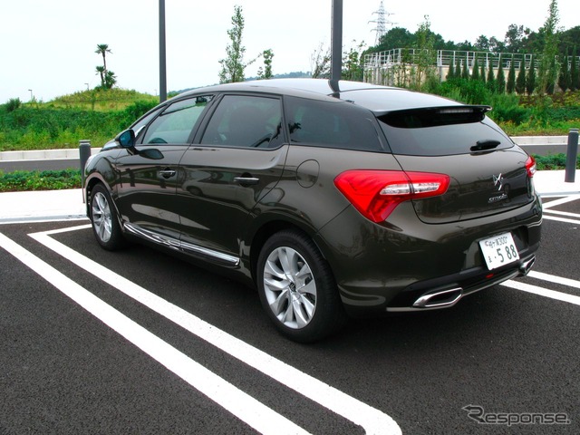 DS5の後ろ姿