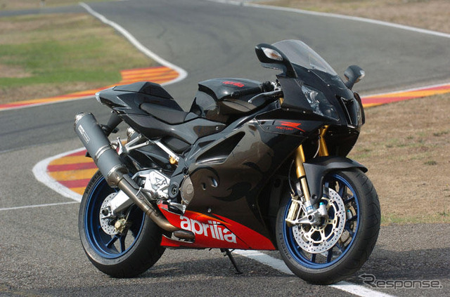 【インターモト04】アプリリア RSV1000R…燃える炎
