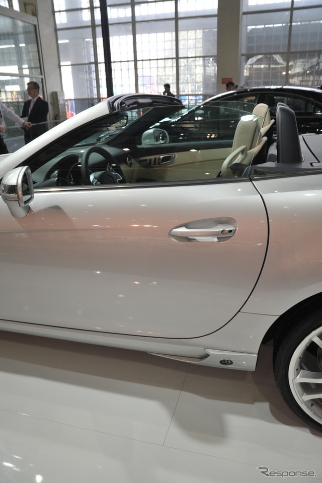 ブラバスブースのメルセデスベンツSLK(R172)