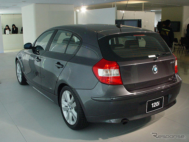 【BMW 1シリーズ発表】4名乗車時に前後50:50