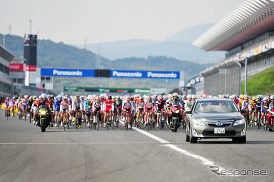 参加台数2000台超、自転車レース「富士チャレンジ200」開催