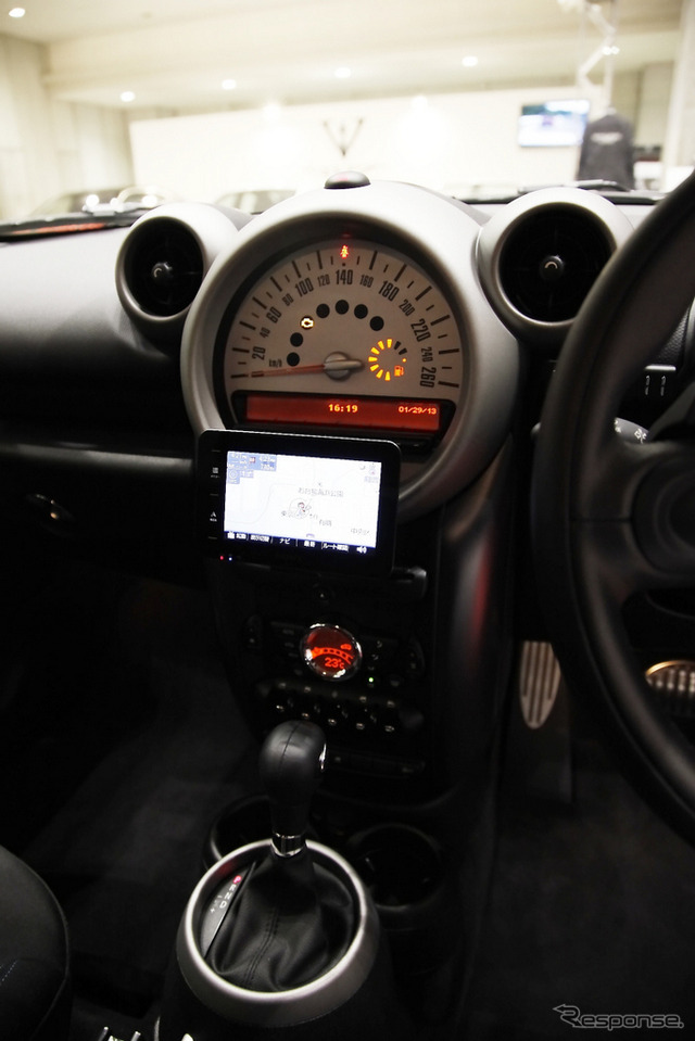 MINI クーパーS クロスオーバー、東京オートスタイル2012