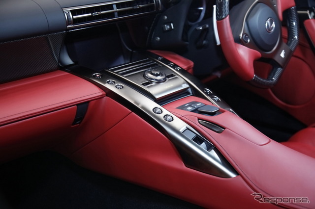 レクサス LFA