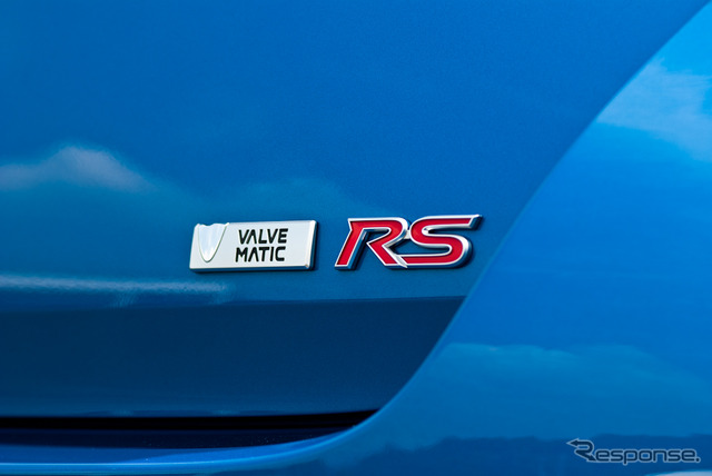 トヨタ・オーリス RS
