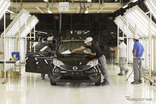 日産自動車九州(福岡県苅田町)で開いた新型『ノート』の発表会