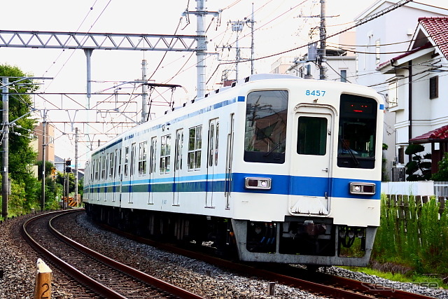 現行の8000系