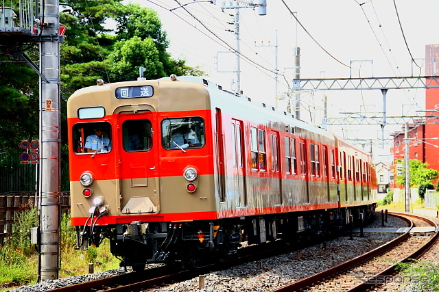 大宮まで回送される8111編成