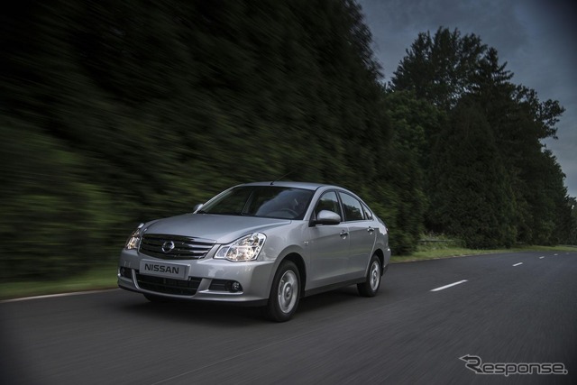 新型日産 アルメーラ