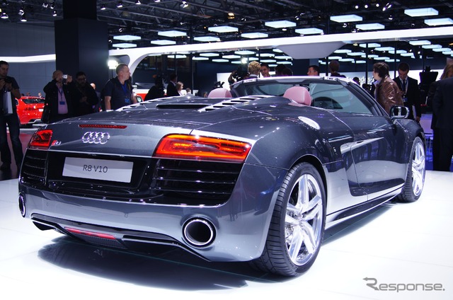 アウディ・R8(モスクワモーターショー12)