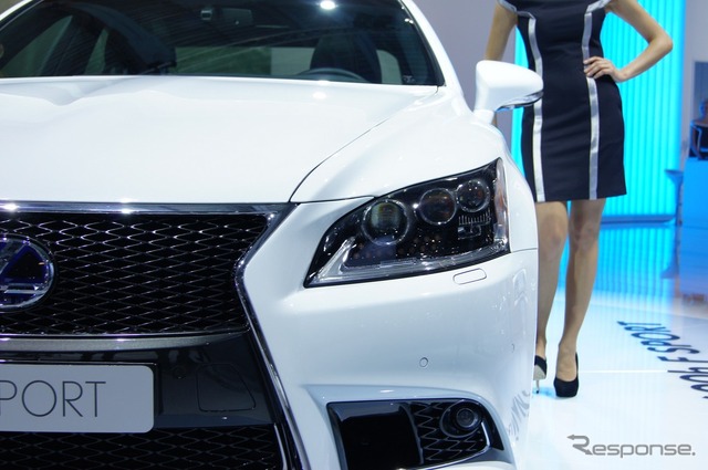 レクサス・LS600h Fスポーツ(モスクワモーターショー12)