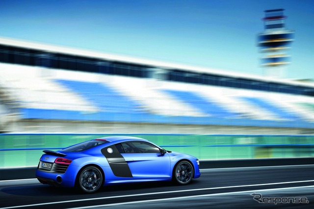 アウディ・R8の大幅改良モデル(R8 V10プラス)