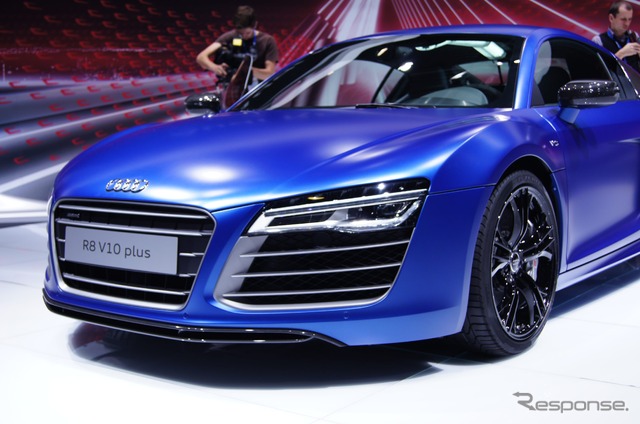 アウディ・R8 V10プラス(モスクワモーターショー12)