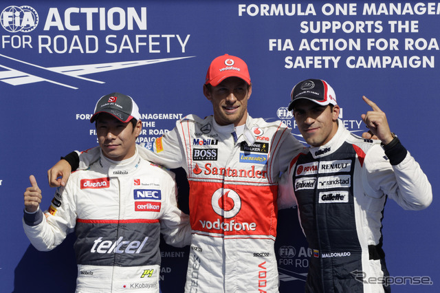 2012年ベルギーGP終了後。バトンと小林可夢偉、マルドナド。マルドナドはその後、グリッド追う角の処分を受ける