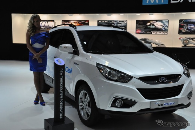 ヒュンダイ ix35 FCEV(モスクワモーターショー12)