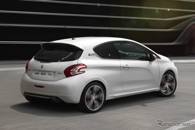 プジョー 208 GTi