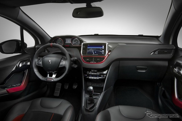 プジョー 208 GTi