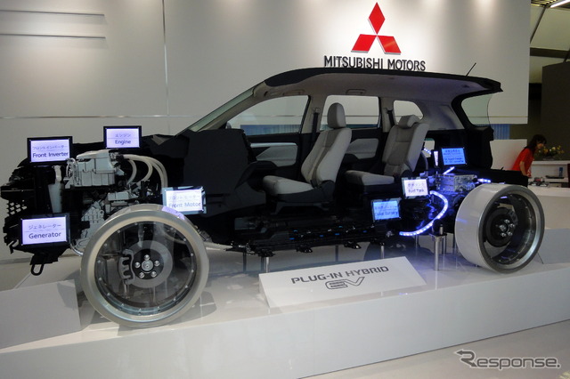 三菱 アウトランダーPHEV