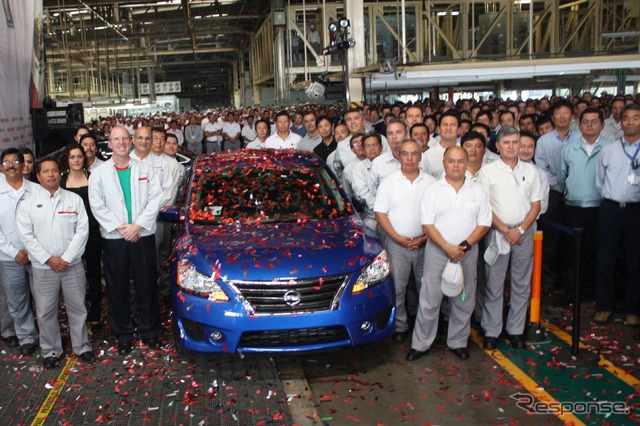 9月7日、メキシコ工場で生産が開始された新型 日産 セントラ