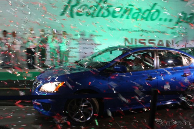 9月7日、メキシコ工場で生産が開始された新型 日産 セントラ