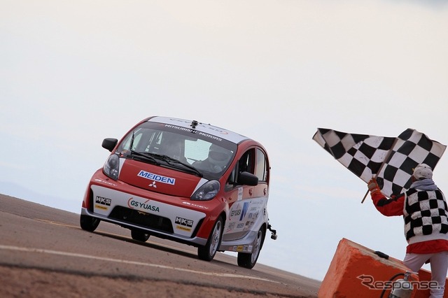 パイクスピーク2012増岡EV部門で2位
