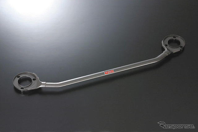 TRD、トヨタ bB、ノア/ヴォクシー用にフロントタワーバーを新発売