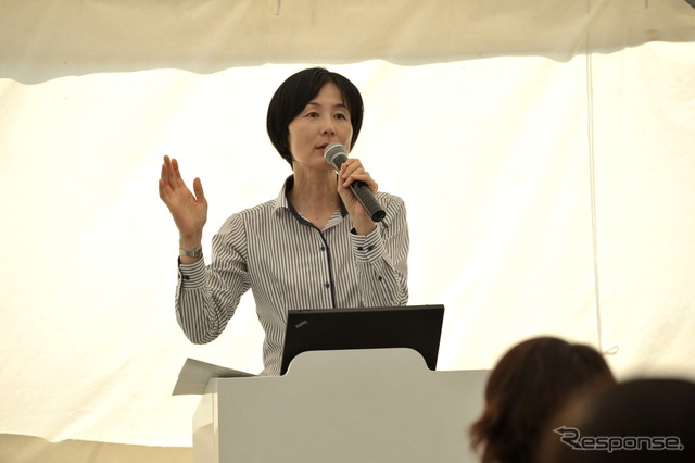 モータージャーナリストの岩貞るみこ氏