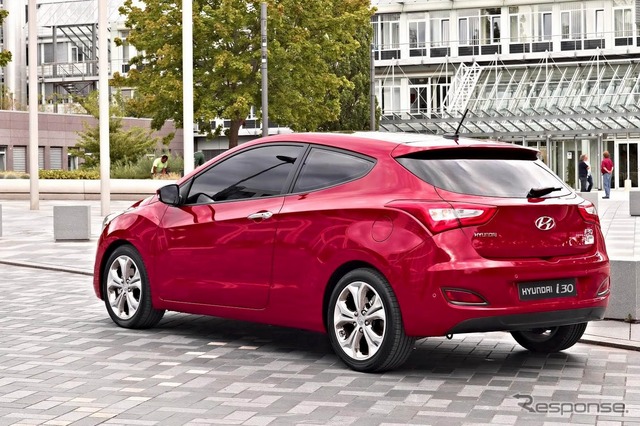 新型 ヒュンダイ i30の3ドア