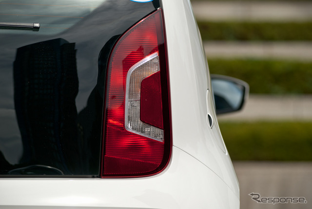 VW up!(アップ!)2ドアモデル:「move up!」