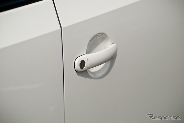VW up!(アップ!)2ドアモデル:「move up!」
