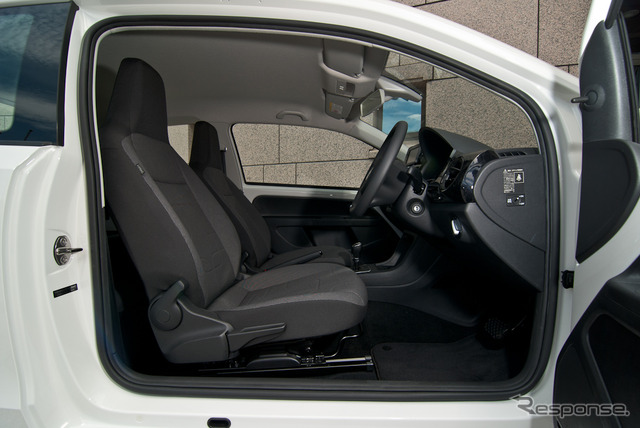 VW 「Move up!」2ドア インテリア