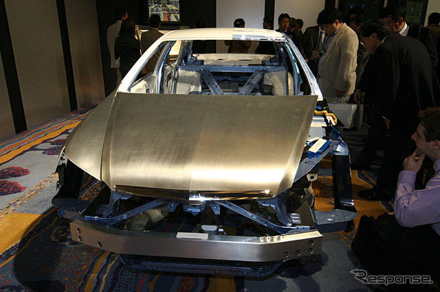 【ホンダレ ジェンド新型発表】アルミなどで151kgの軽量化