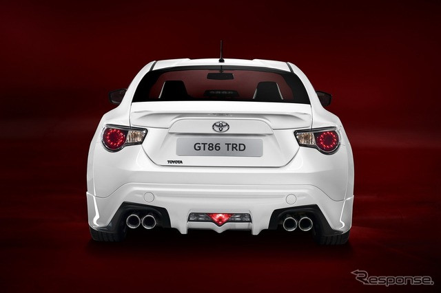 トヨタ GT86（日本名：86）のTRDパフォーマンスライン