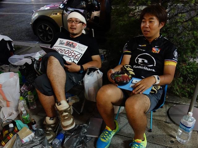 右が先頭の男性。左の男性は北海道から!