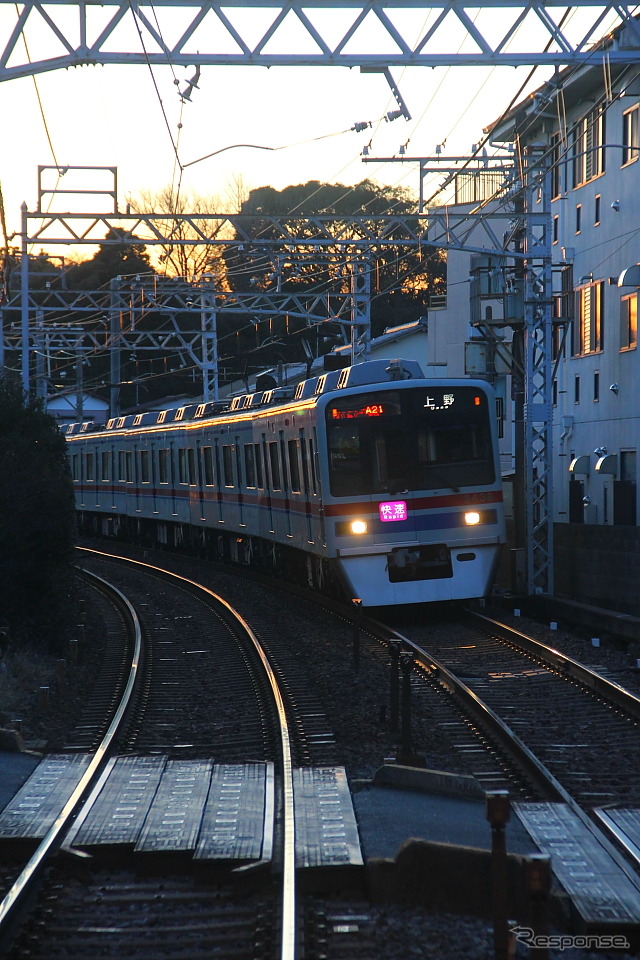 普通列車なども「全般的に発着時刻が変更される」(同社)という