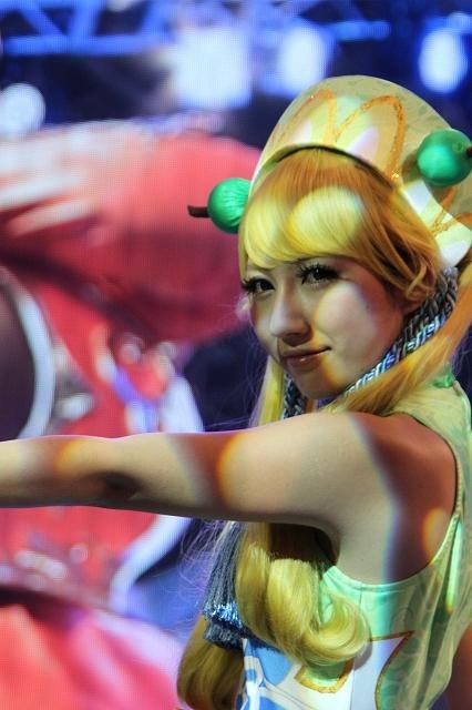 【TGS 2012】パブリックデーで一段と輝く美人コンパニオン特集 今年のラスト