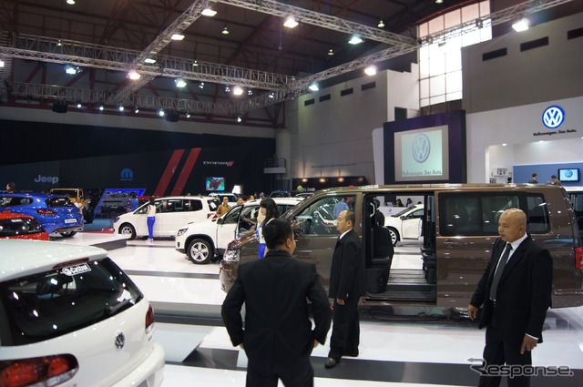 VWブース(ジャカルタモーターショー12)