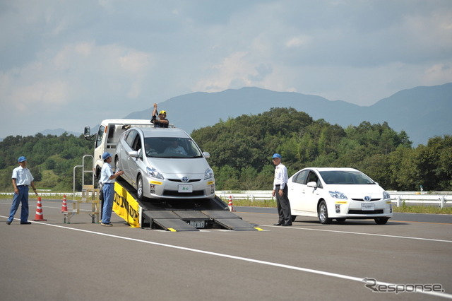 50%転がり抵抗低減タイヤは転がり抵抗Aタイヤとの慣性走行比較が行われた