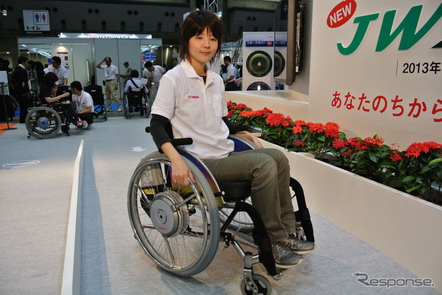 ヤマハ発動機 JWX-2を装着した車いす