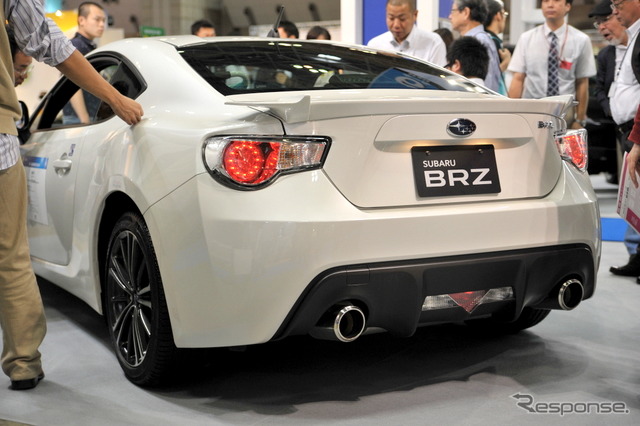 運転補助装置付きスバルBRZ