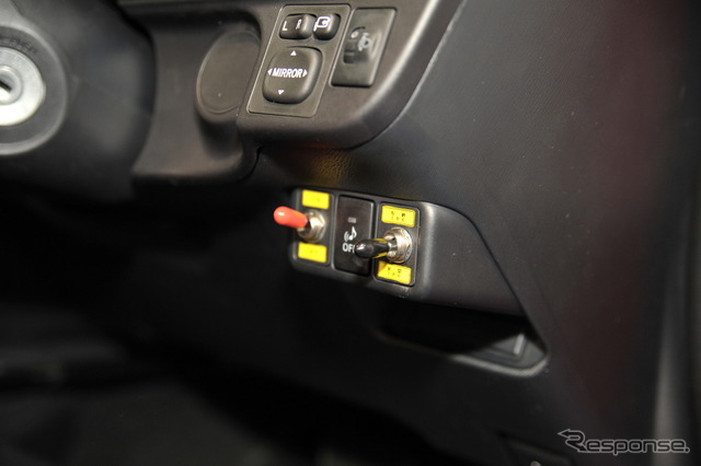 車椅子収納装置 新型Auto Box