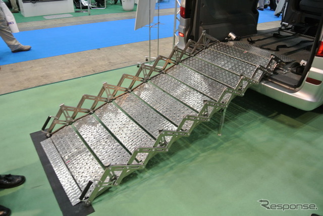 アンクラジャパン　車いすスロープ