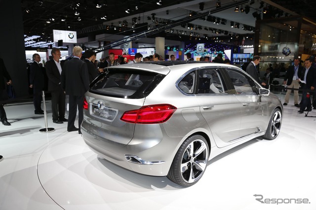 BMW コンセプト アクティブ ツアラー(パリモーターショー12)