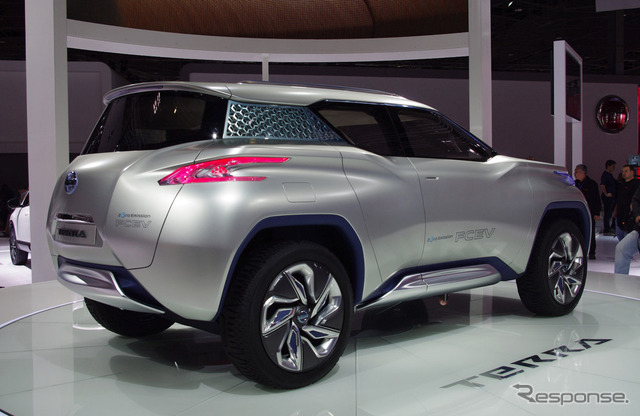 日産 TeRRA(パリモーターショー12)