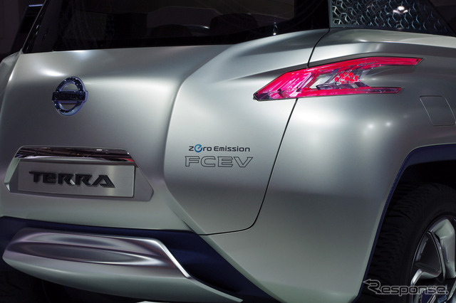 日産 TeRRA(パリモーターショー12)
