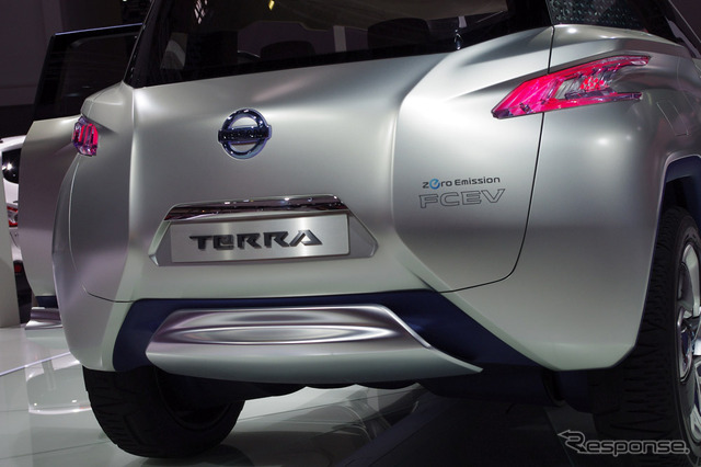 日産 TeRRA(パリモーターショー12)