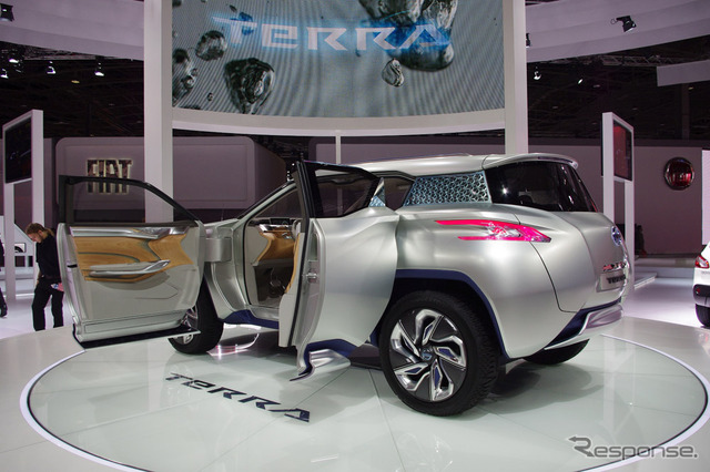 日産 TeRRA(パリモーターショー12)