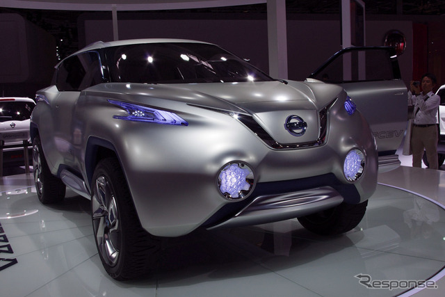日産 TeRRA(パリモーターショー12)